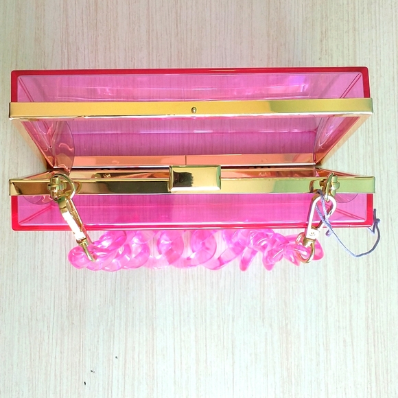 Jill and Ally Luxury Translucent Pink Acrylic Chain Clutch w/Snap Closure - Picture 2 of 4